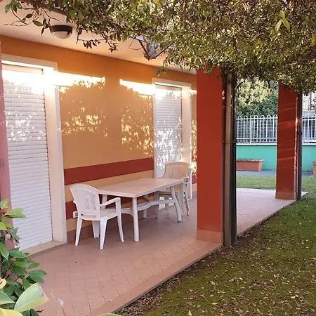 Aparthotel Ferretti Garda Palace