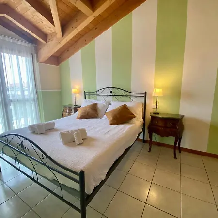 Aparthotel Ferretti Garda Palace 4*