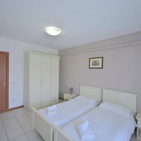 Ferretti Garda Palace Aparthotel
