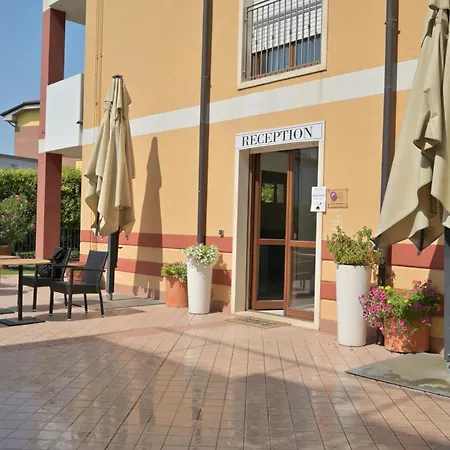 Ferretti Garda Palace