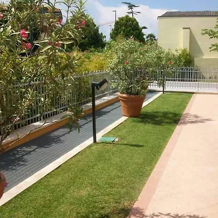 Ferretti Garda Palace 4* Peschiera del Garda