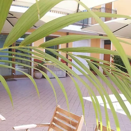 Aparthotel Ferretti Garda Palace Peschiera del Garda