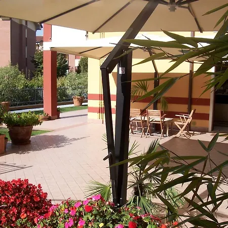Ferretti Garda Palace Ξενοδοχείο με διαμερίσματα