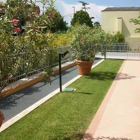Ferretti Garda Palace 4* Πεσκιέρα ντελ Γκάρντα