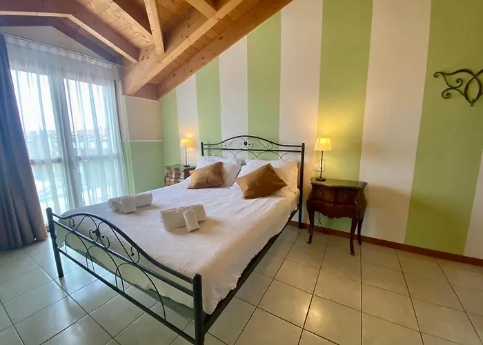 Apartmanhotel Ferretti Garda Palace 4*