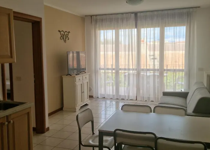 Apartmanhotel Ferretti Garda Palace 4*