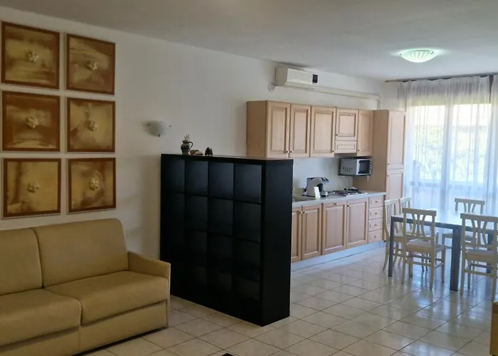 Ferretti Garda Palace 4*