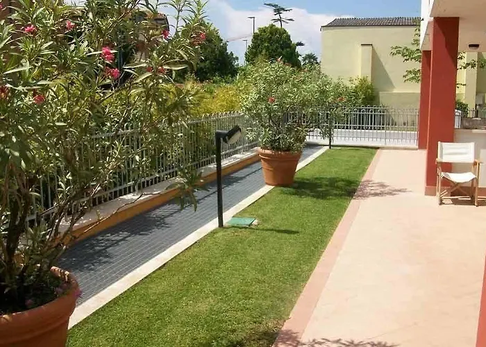 Ferretti Garda Palace 4* Peschiera del Garda