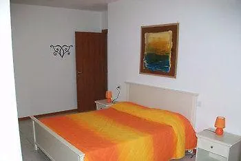 Ferretti Garda Palace מלון דירות